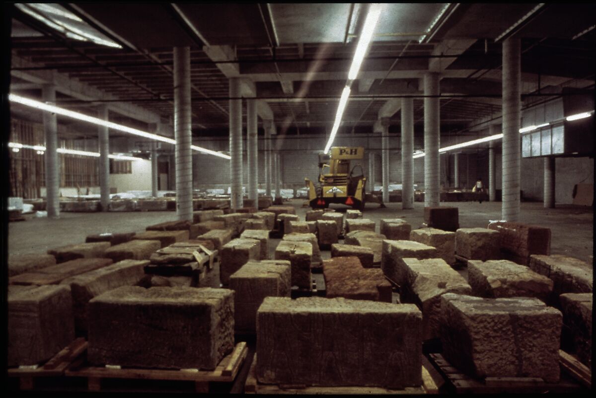 The Temple of Dendur, Aeolian sandstone